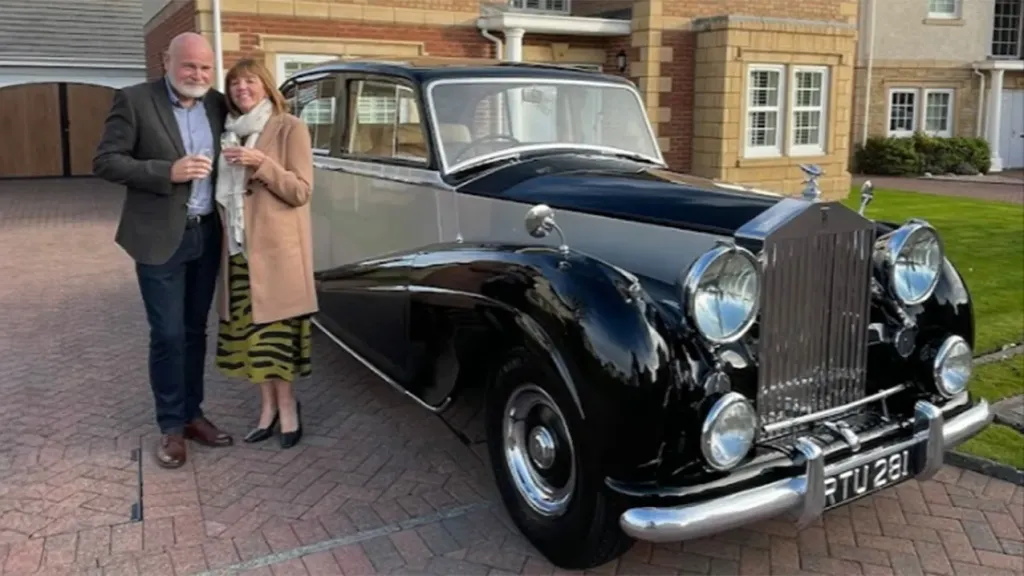 Wow what a wonderful surprise and experience for my 60th Birthday. Mark(owner) was so kind and very knowledgeable about the area(Alloway/Ayr) where we were staying before taking us to a surprise location for a family dinner. The special touch of a glass of fizz to add to my excitement of being professionally driven in a beautiful vintage Rolls Royce. An "Old Dame" in an "Old Dame " my very own Downton Abbey moment.Thank you so much Mark I'll never forget my day. Wishing you great success