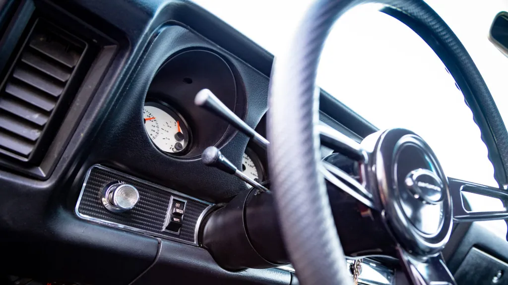 Close up view of Dashboard and steering wheel in Pontiac GTO
