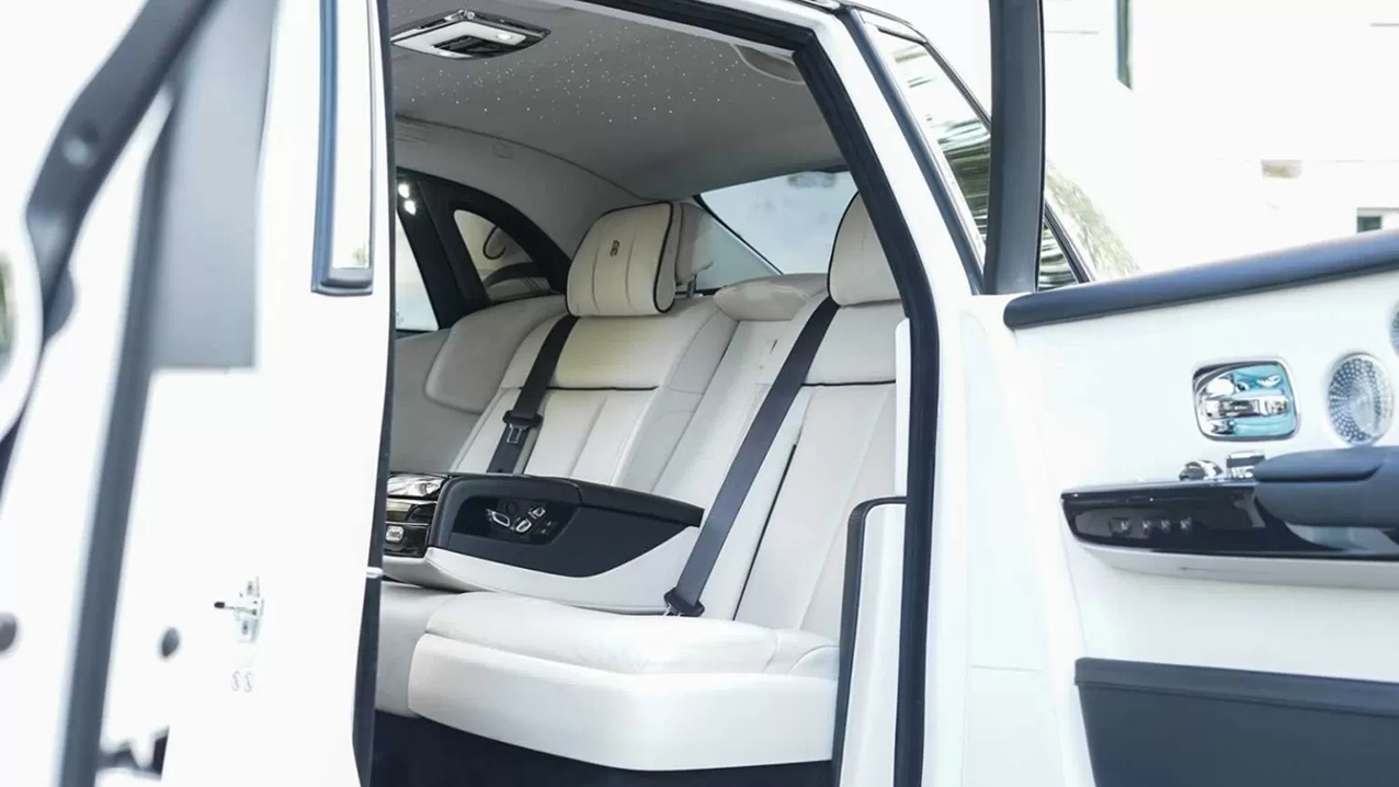 rear interior view of Rolls-Royce Phantom, White Leather interior.