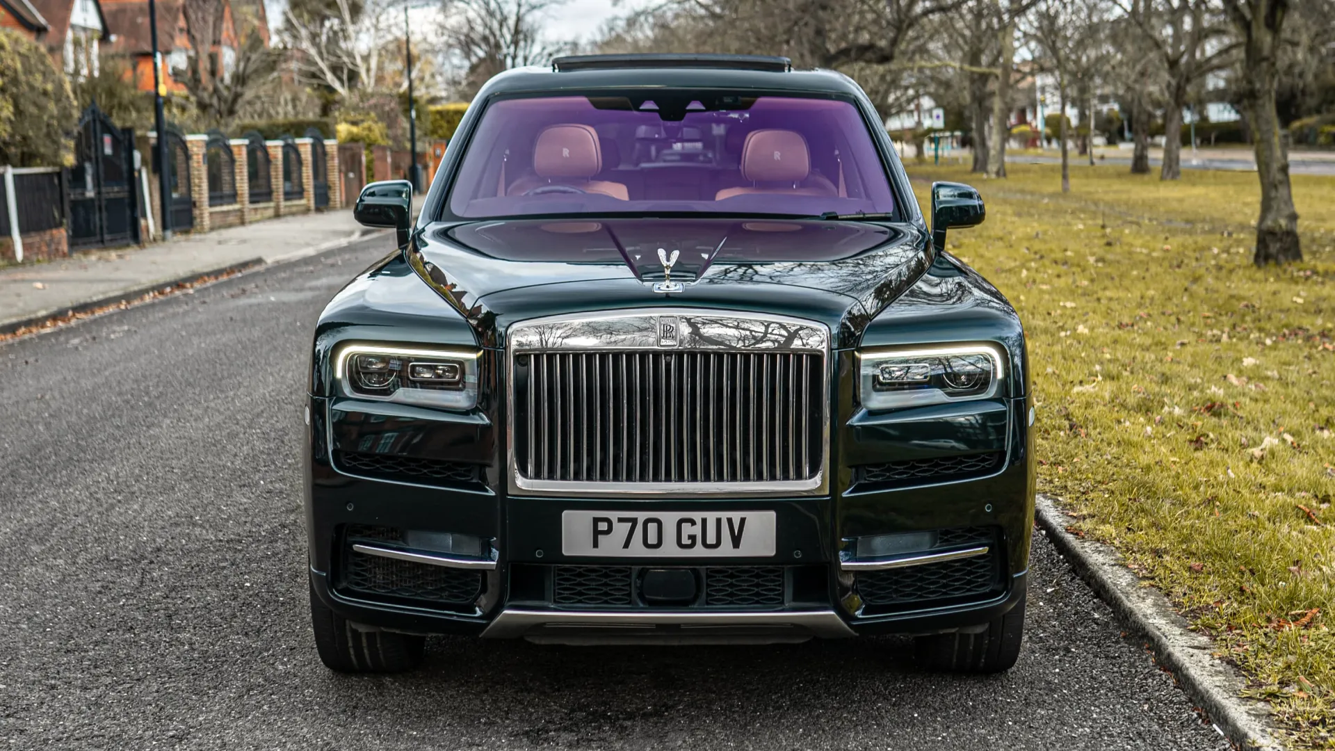 Full front view of Rolls-Royce Cullinan
