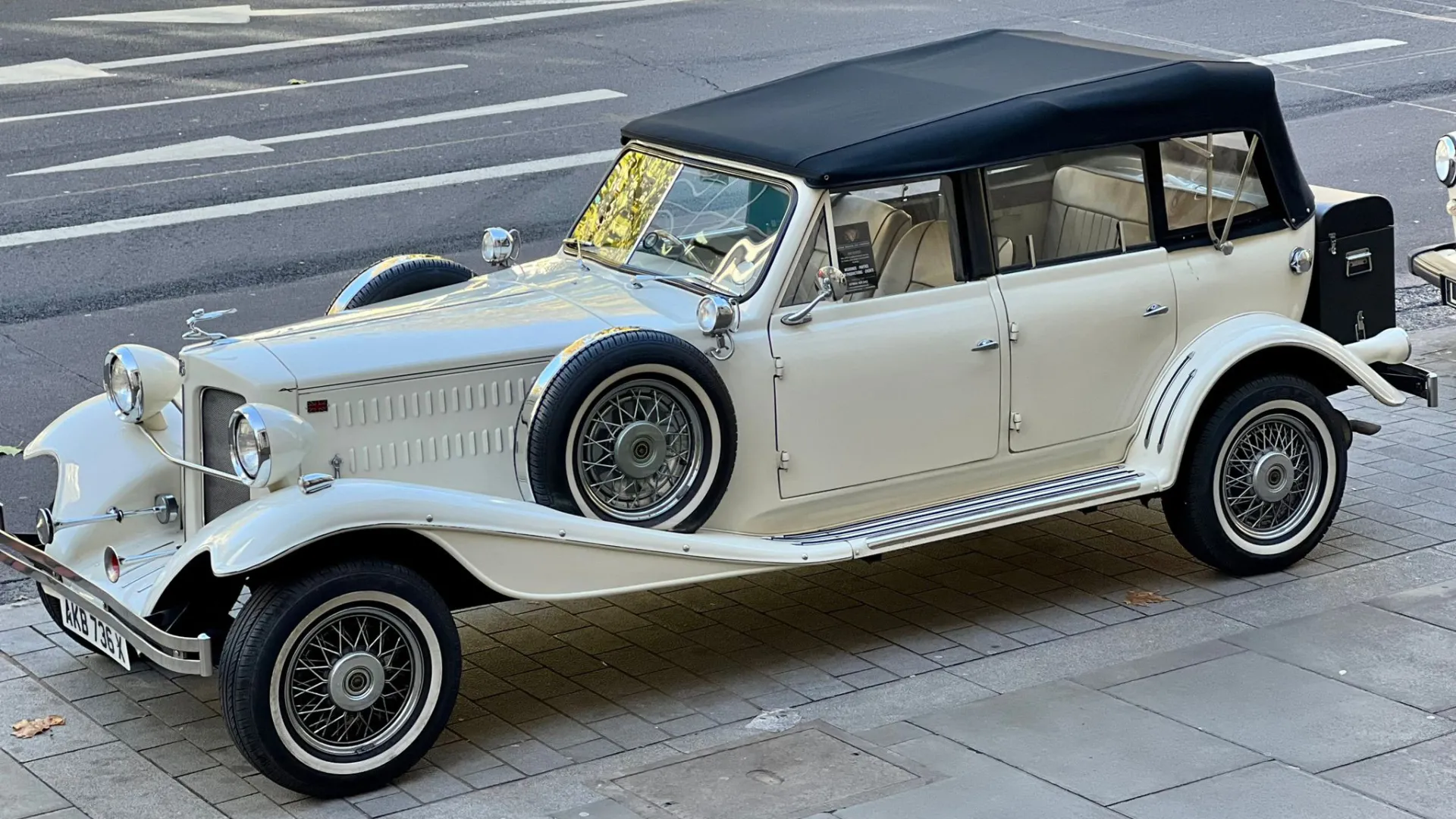 Ivory Beauford with Black Roof close in the street of London