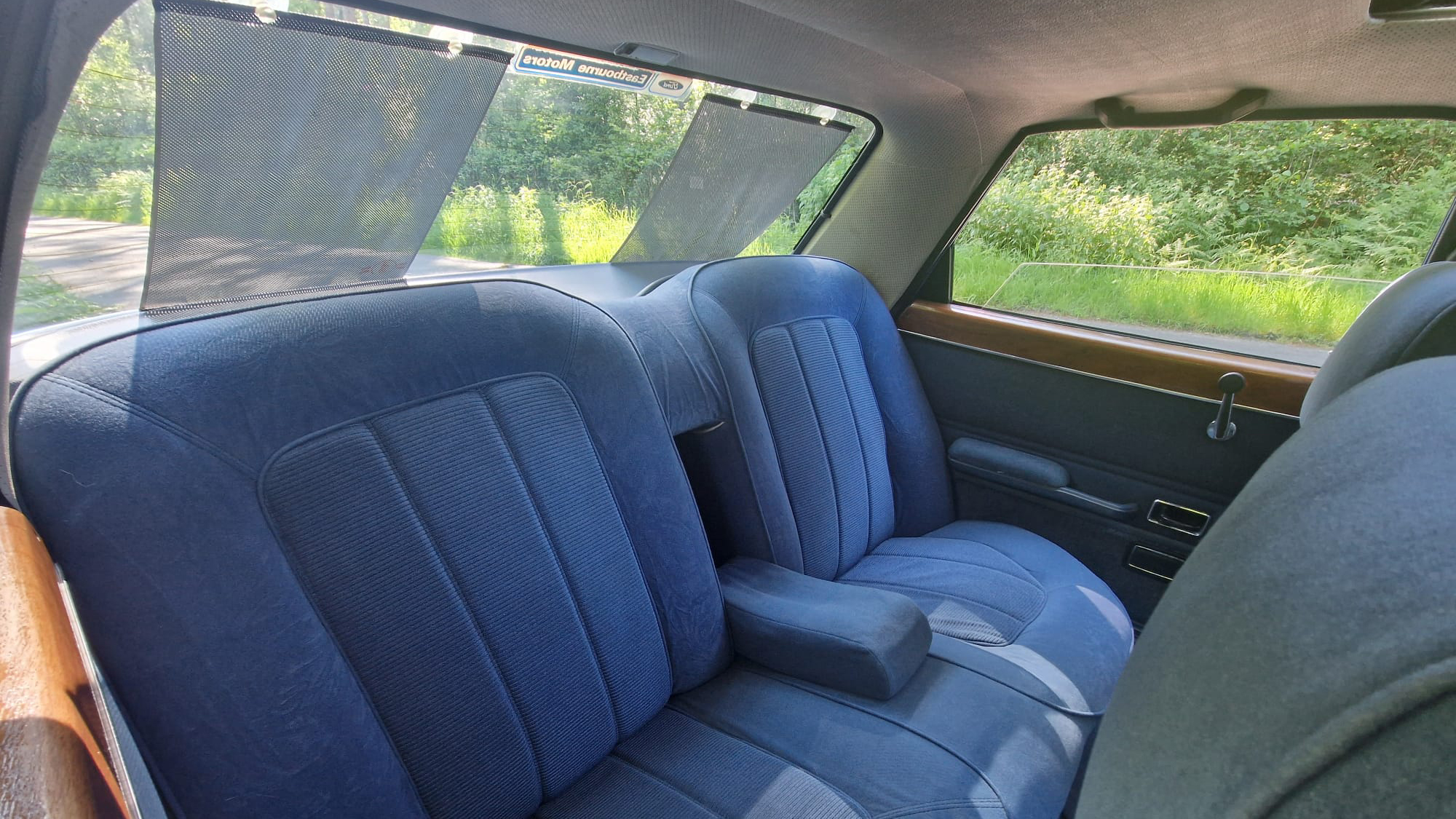 Blue Ford Cortina Mk4 2L Ghia