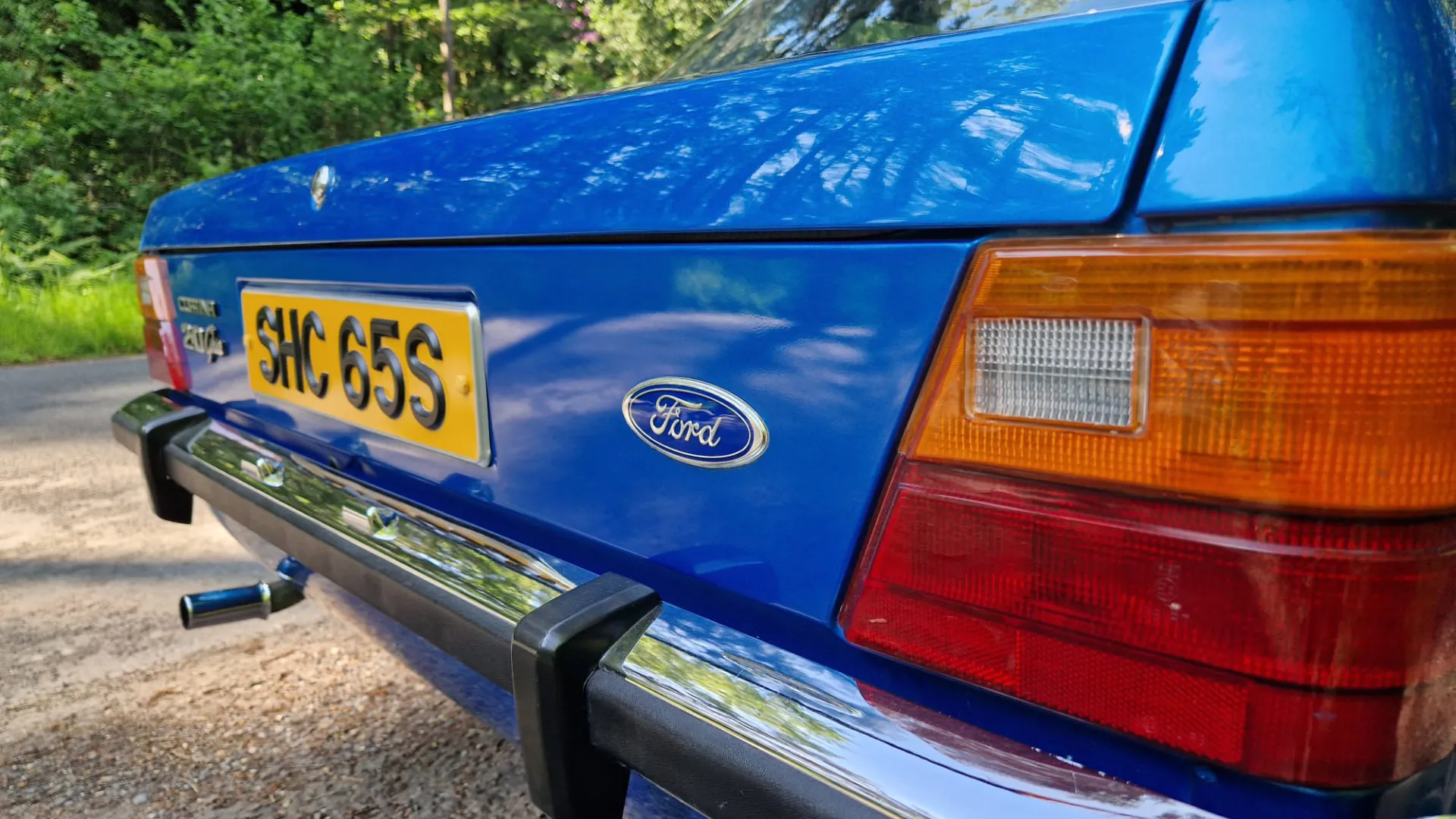 Blue Ford Cortina Mk4 2L Ghia