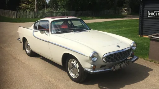 Volvo P1800S