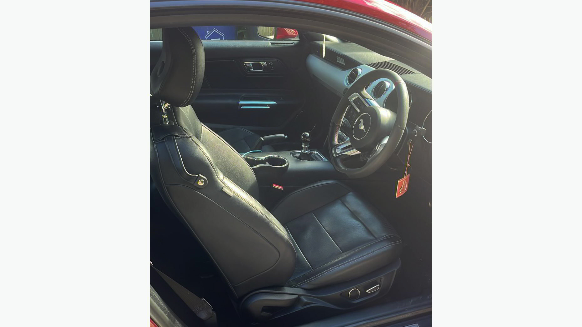 Front seating interior inside Ford Mustang