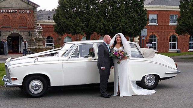 Classis Daimler Limousine in Old English White