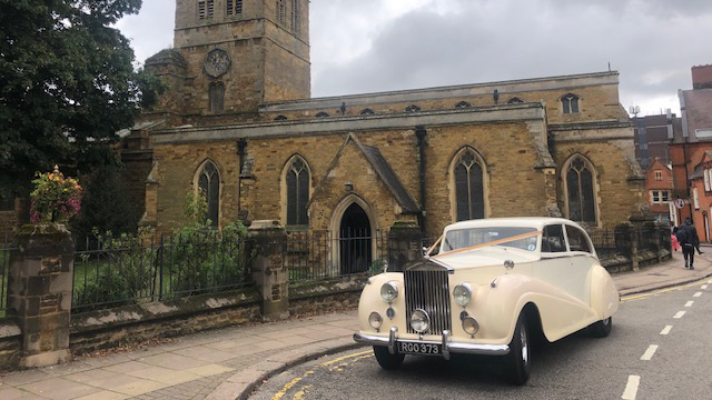 Classic Rolls-Royce Silver Wraith in old English White