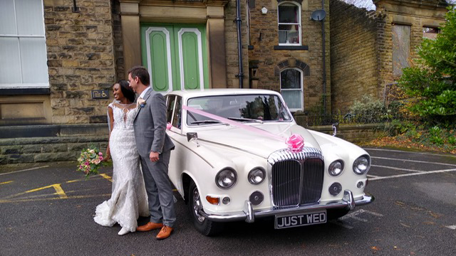 Classis Daimler Limousine in Old English White