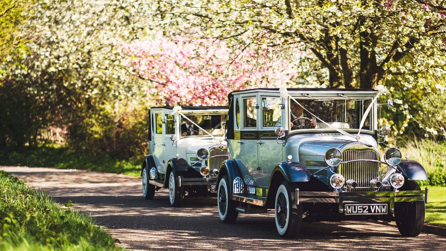 Two-Tonw Silver Vintage Imperial Convertible Limousine