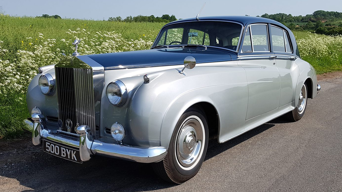 Classic Black & Silver Rolls-Royce silver Cloud