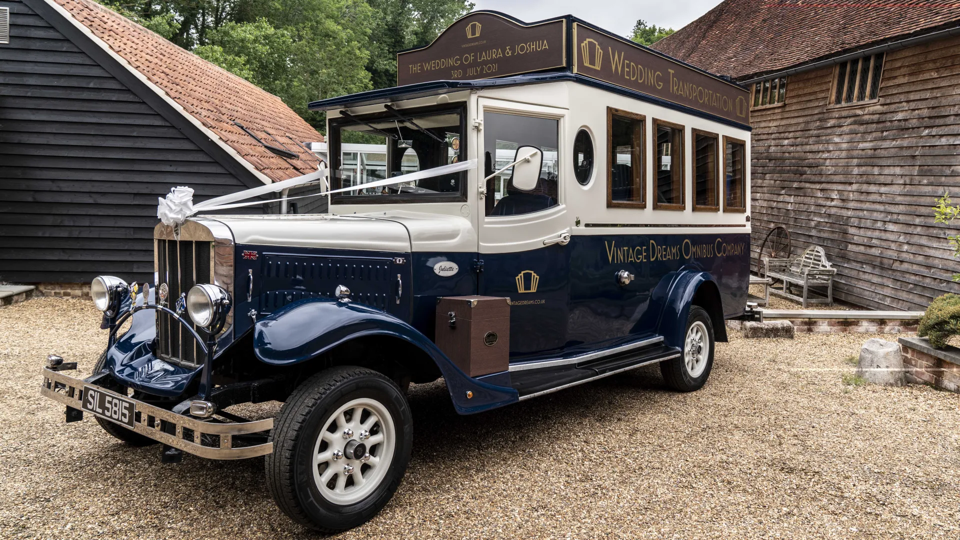 Blue and Ivory Vintage Asquith Bus