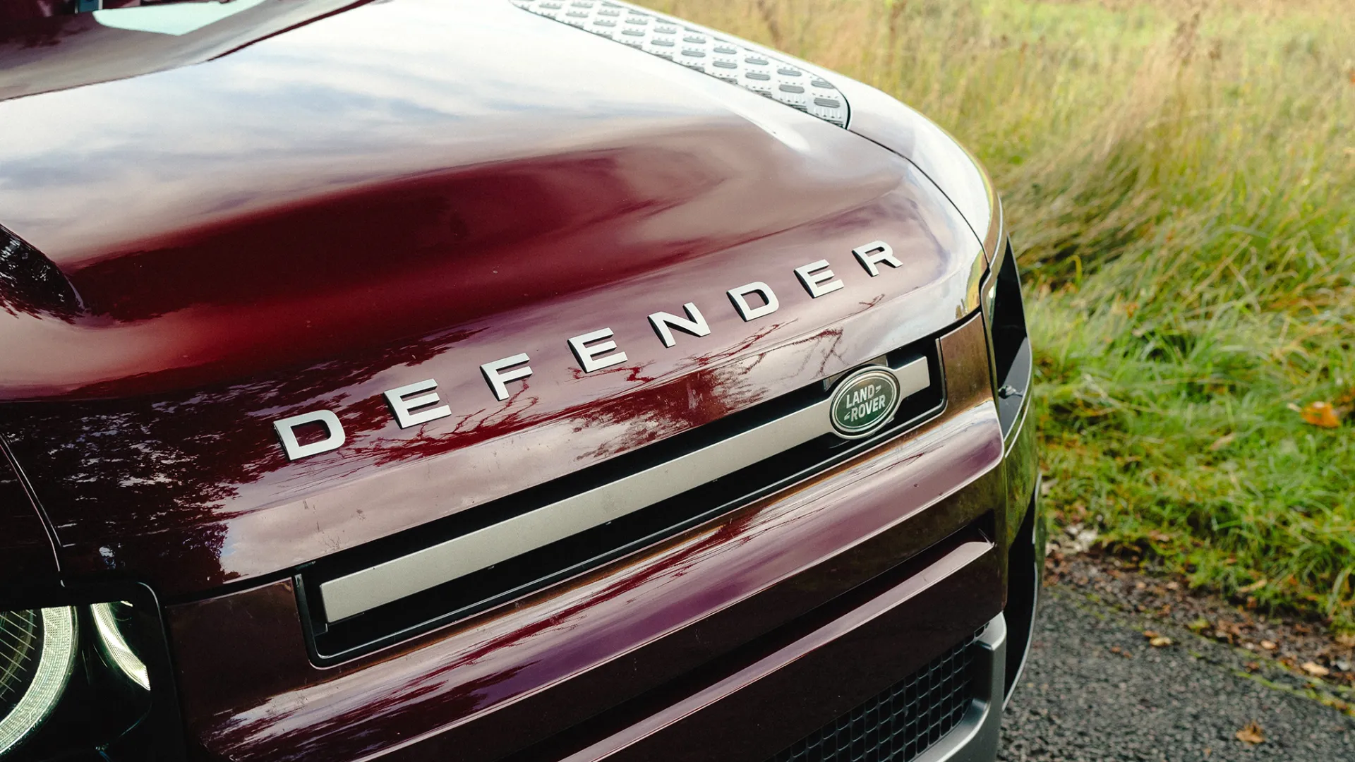 Defender badge on the front bonnet