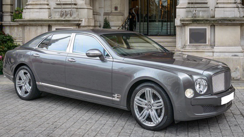 Bentley Mulsanne in front of a wedding venue in London