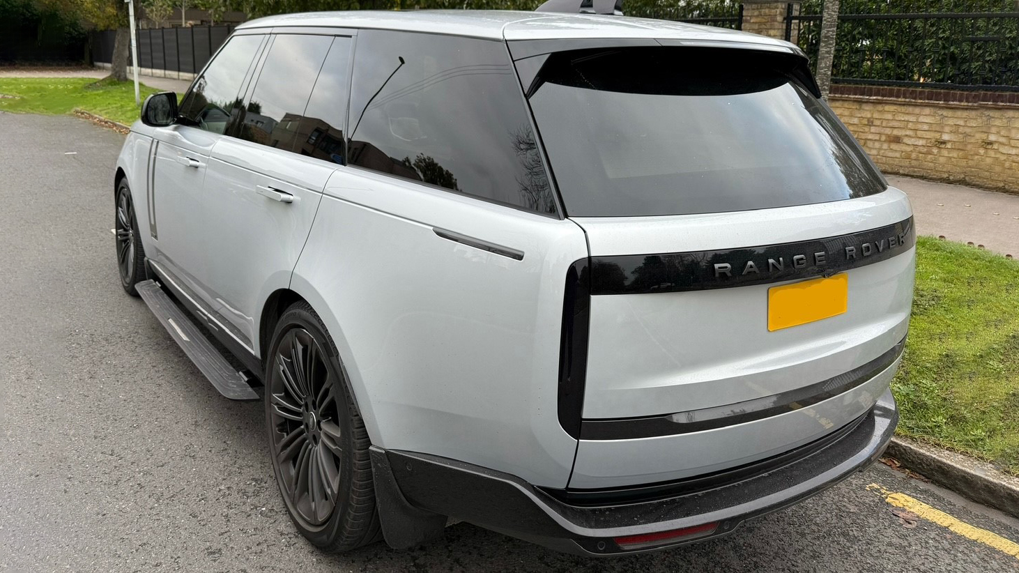 Rear View Silver Range Rover