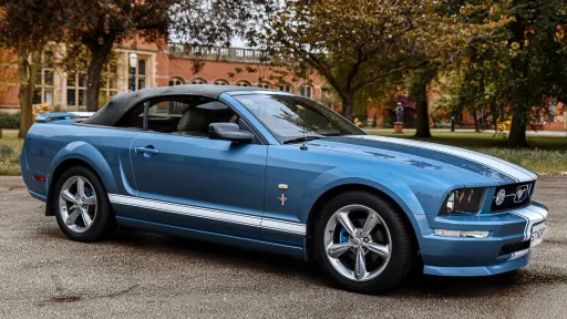 Ford Mustang 4L Convertible