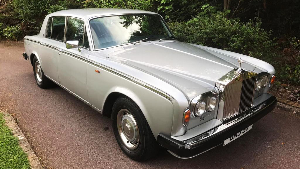 Rolls-Royce Silver Shadow in Silver with large chrome grill