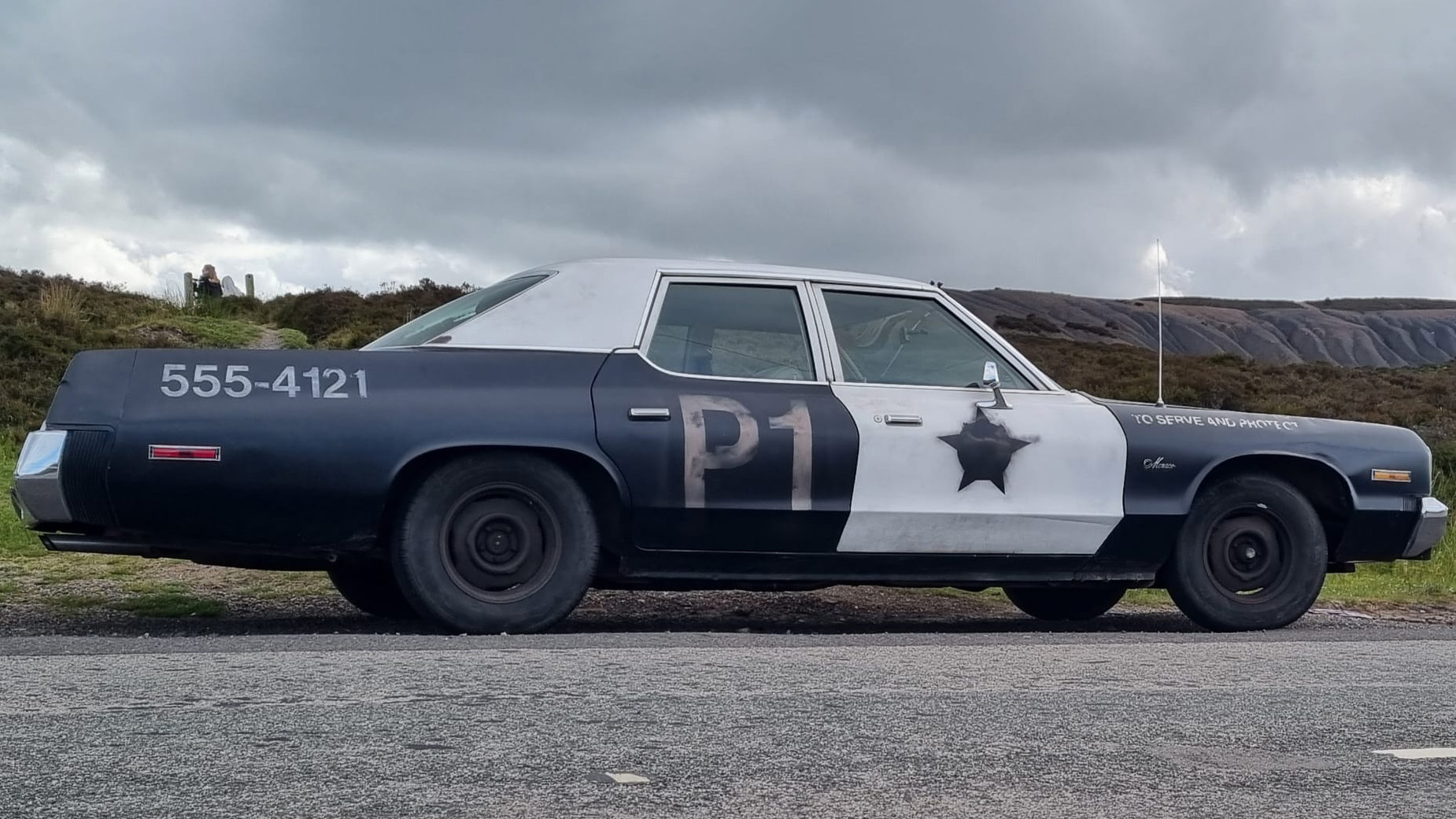 Black and White dodge Monaco replica from the Bluesbrothers movie with all the TV features