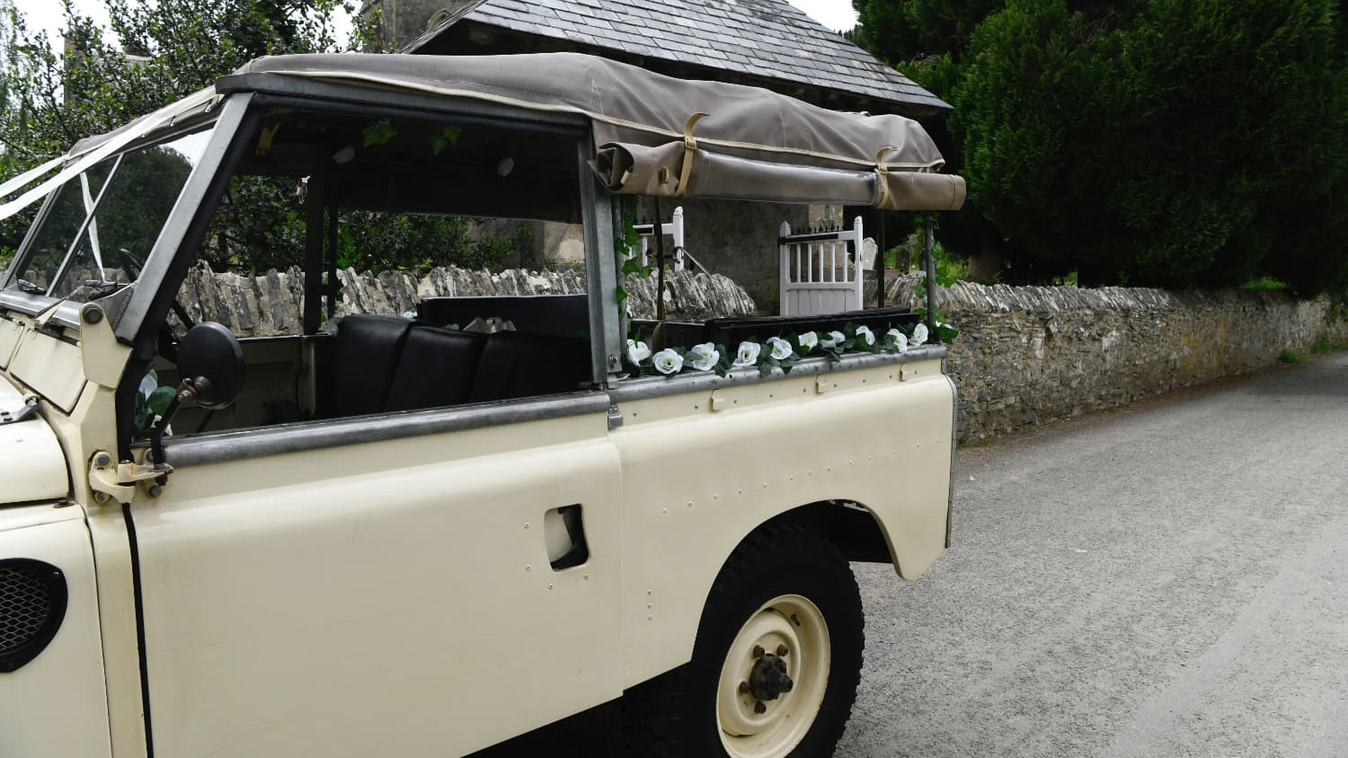 Side view of Classic Land Rover