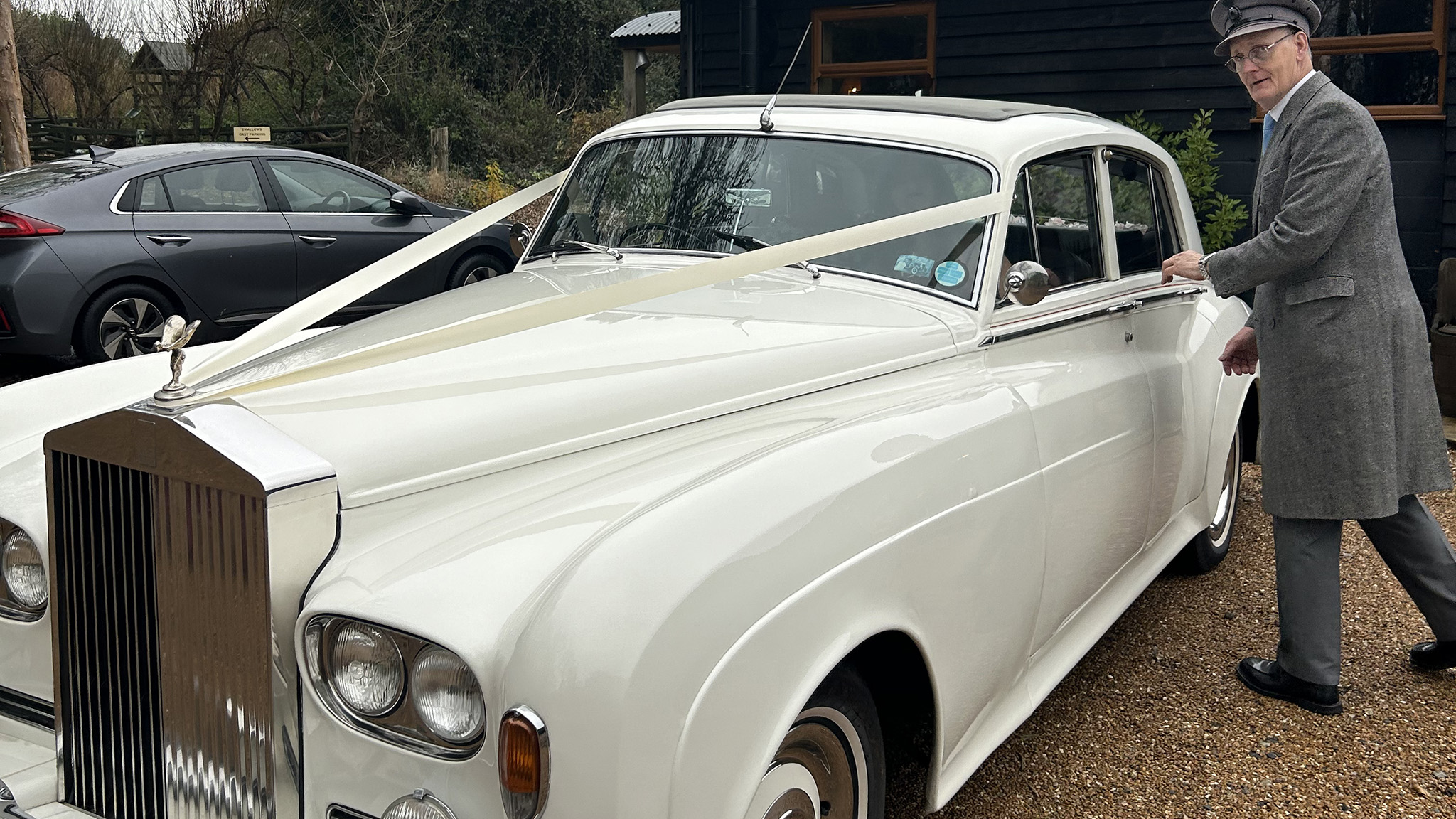 <p>Glynne was great, he went above and beyond to make sure everything went perfectly.</p><p>Smoothest part our day and the calmest moments were in this stunning car.</p><p>Highly recommend for your wedding or special occasion!</p>