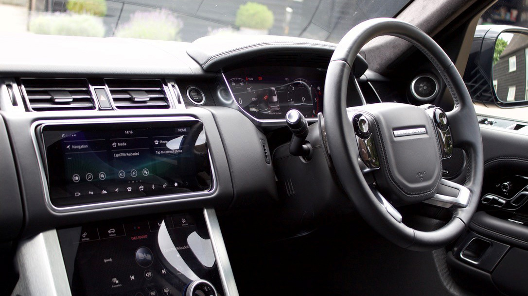 Range Rover interior front dashboard