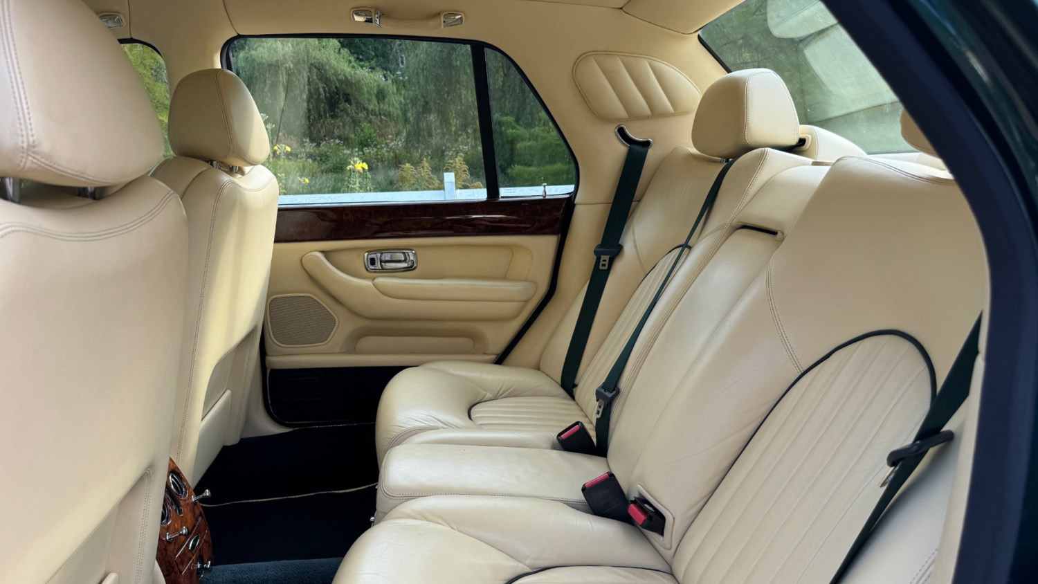 Bentley Arnage rear interior passenger space