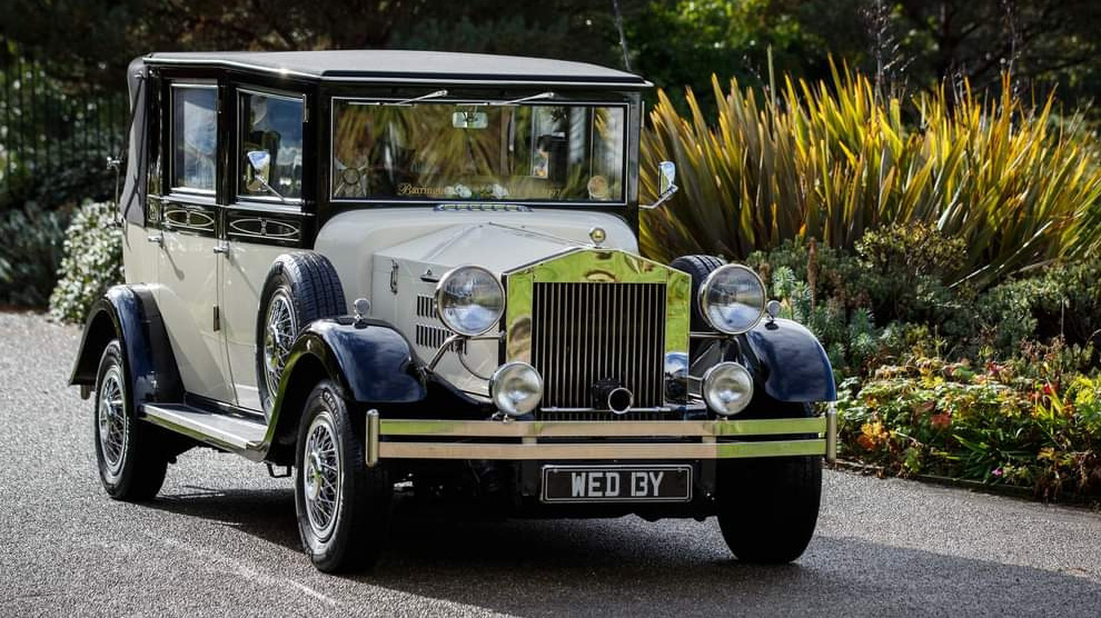 Imperial vintage car in Black and Ivory