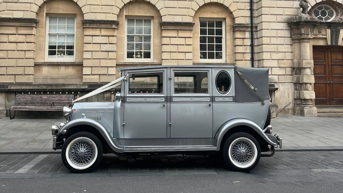 Left side view of a Vintage-style Imperial in Silver