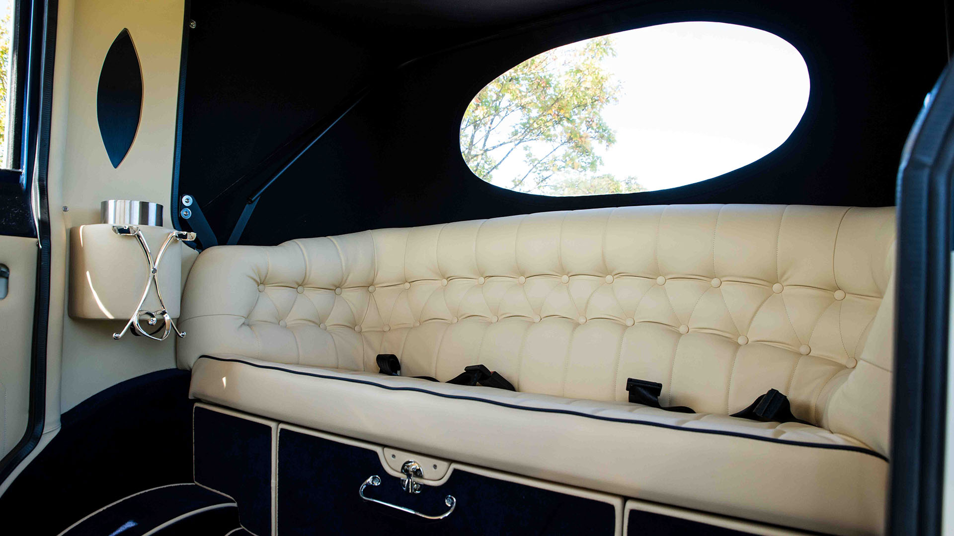 Cream interior bench seat inside Imperial