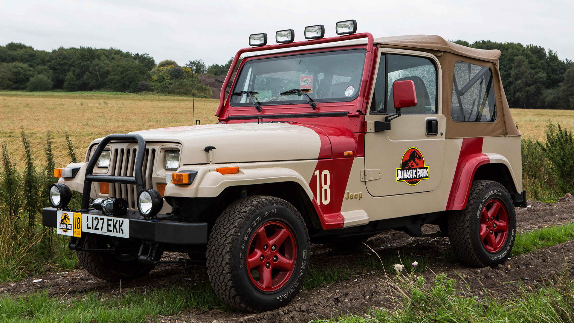 American Jeep Wrangler from Jurrasic Park film in Beige Sand with front spot lights in top of the main cabin