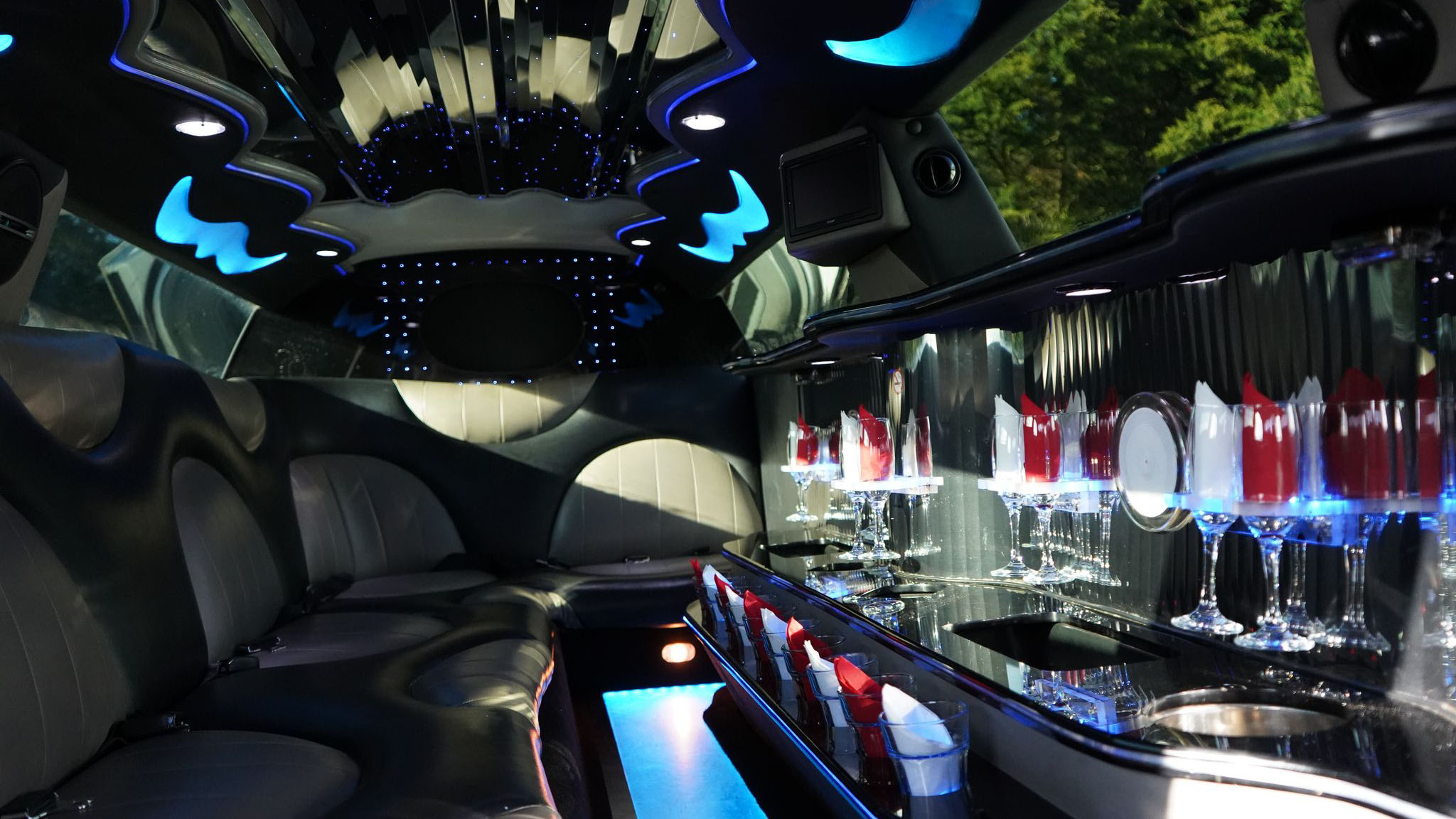 Chrysler 300c stretched limousine interior with illuminated bar