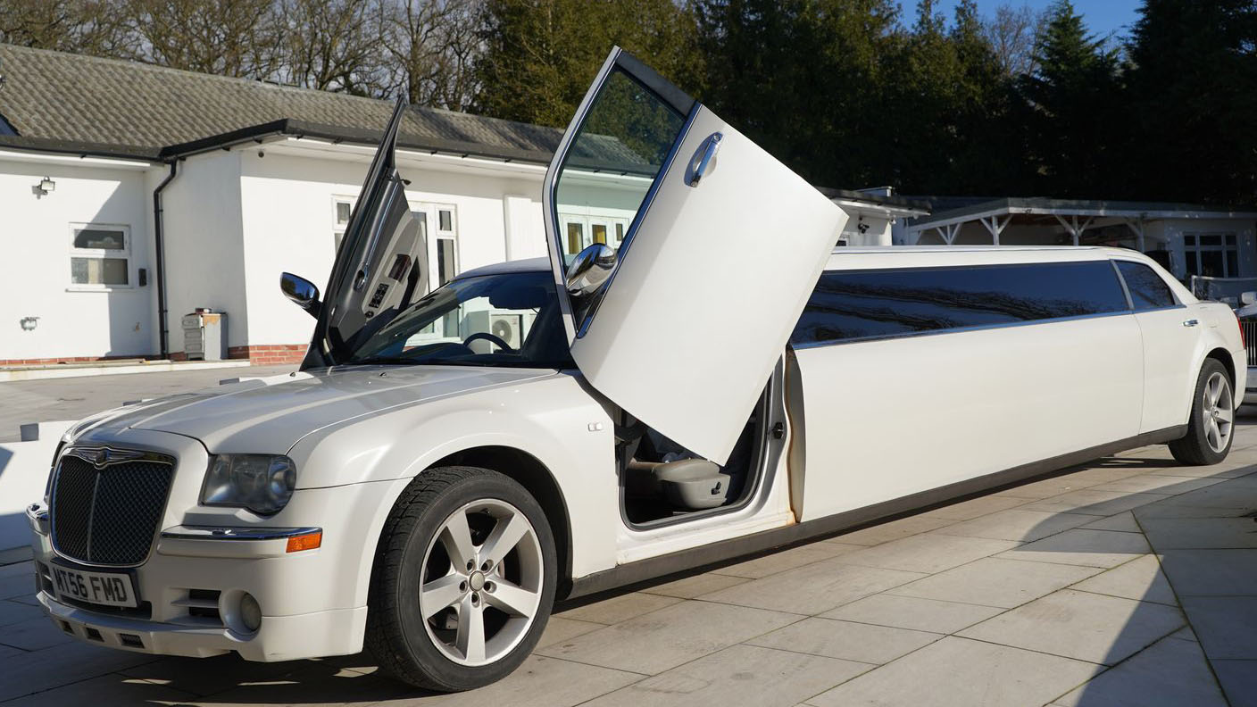 Chrysler 300c stretched limousine