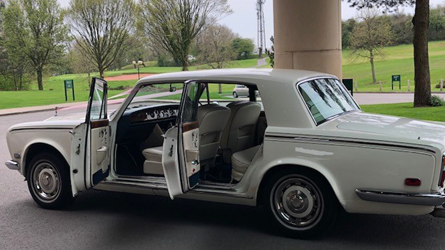 Excellent service. No problems whatsoever. Driver (Ray?) was a real character - polite, good natured and put everyone at ease during what could nave been a busy and stressfull time! Thank you.