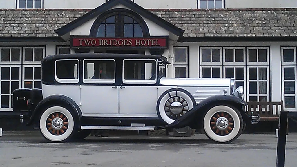 Vintage Franklin parked in front of a Devon wedding pub
