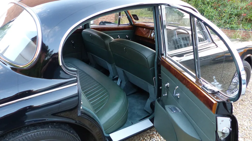 Jaguar MKII rear interior view of legroom