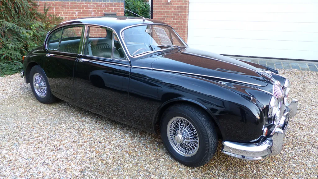 Right Side view of Black Jaguar Mk2 with Chrome Spokes Wheels