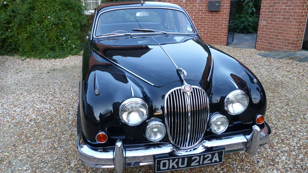 Front view of Black Jaguar Mk2