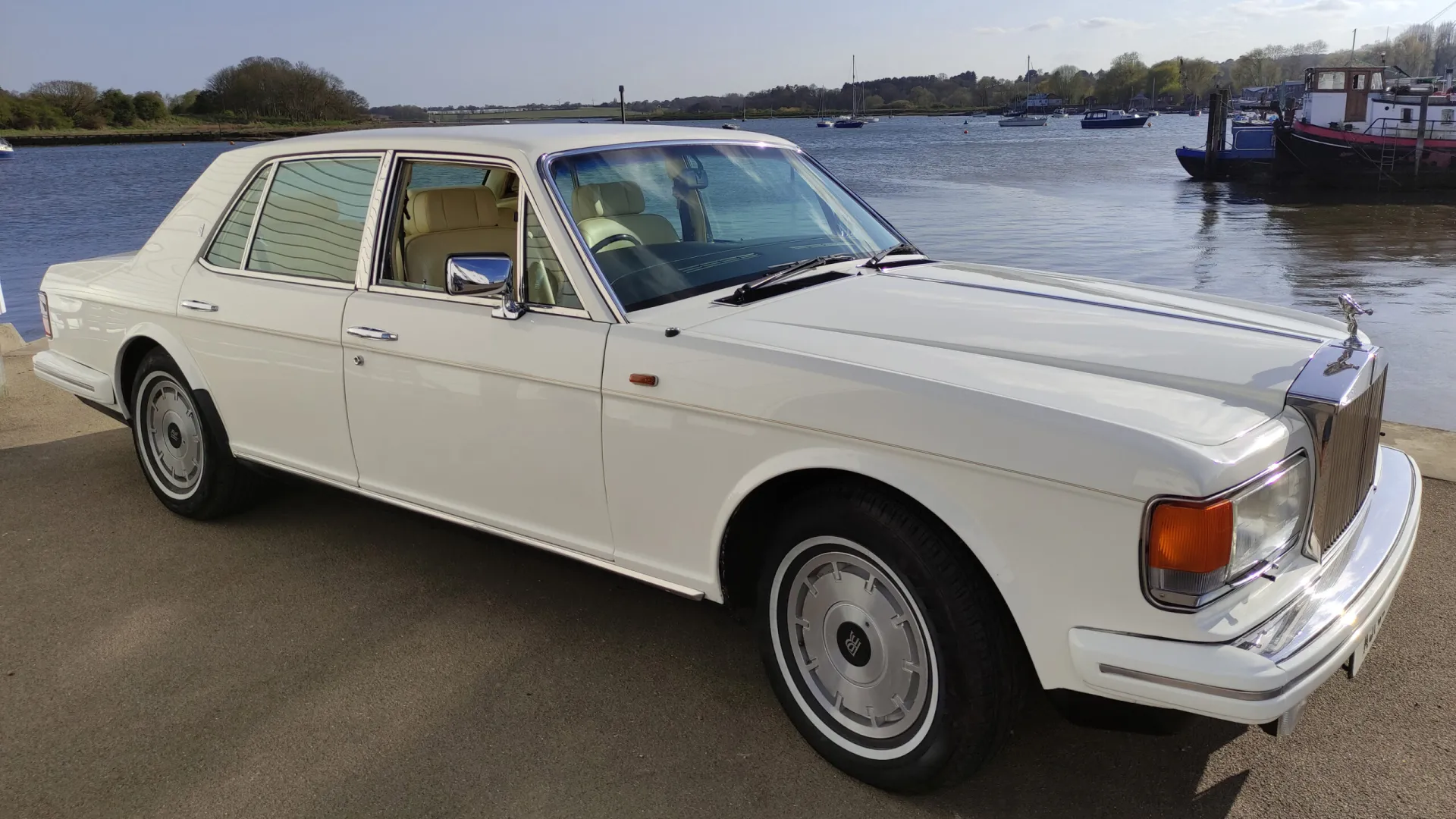 Rolls-Royce Silver Spirit