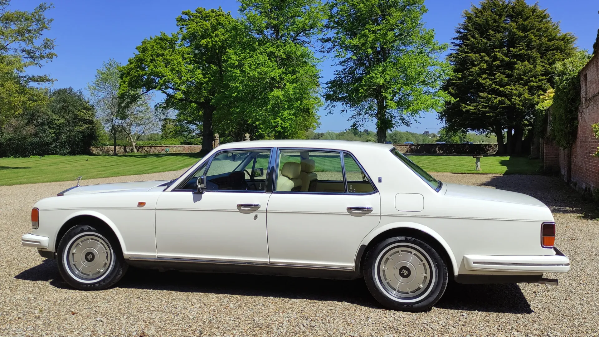 Rolls-Royce Silver Spirit