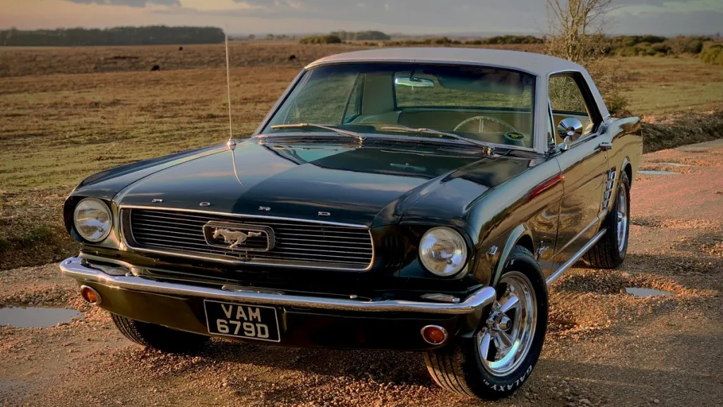 Ford Mustang V8 Coupe