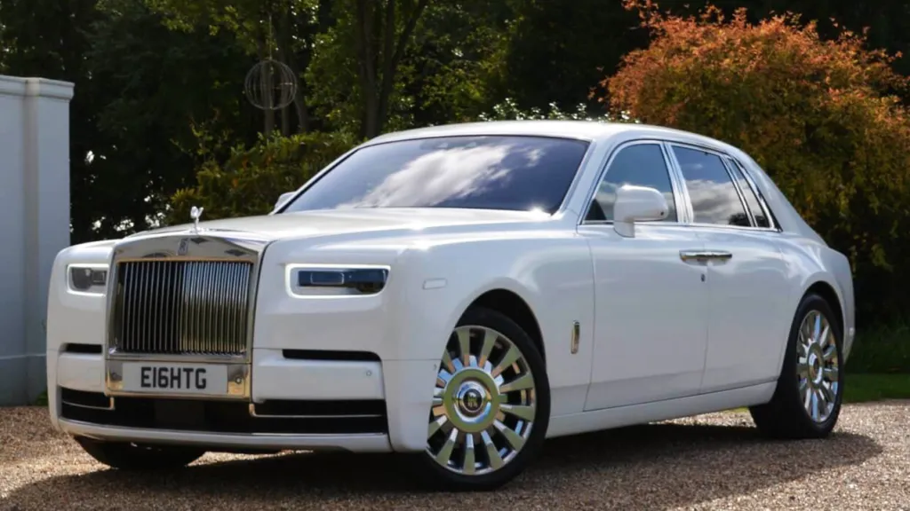 Rolls-Royce Phantom 8 LWB